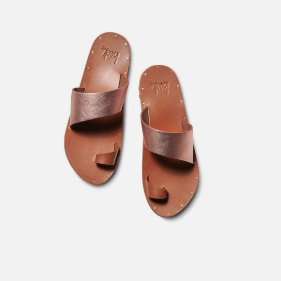 Beek Finch Toe Loop Sandal Bloggers Favorite Size 7 Gold and tan Two Birds - Picture 7 of 8